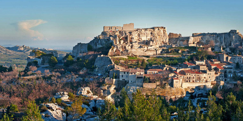 closest villages from property VILLA DU CENTRE